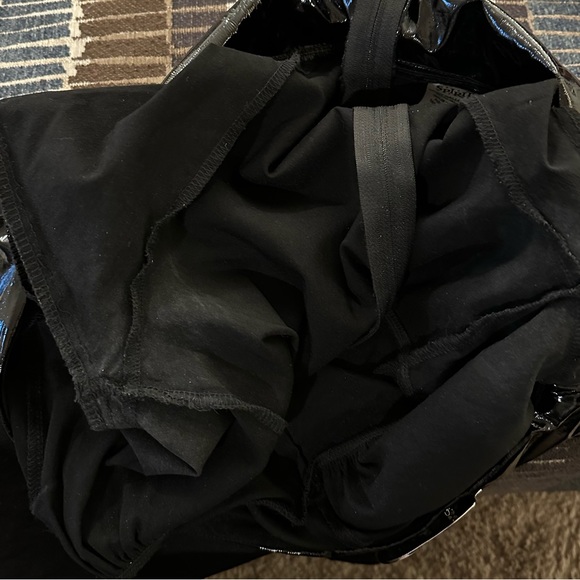 Spirit of Halloween police woman costume - Picture 16 of 16